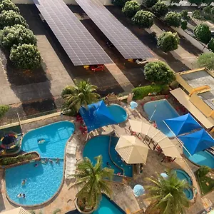 https://flat-pra-5-pessoas-condomnio-thermas-caldas-novas.caldasnovashotels.com