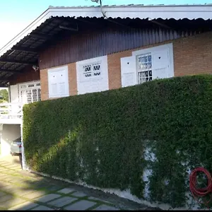 https://suites-e-quartos-casa-papai-noel.camposdojordaohotels.net